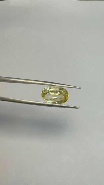 Yellow Sapphire 5.52 carat YSR-62 front view