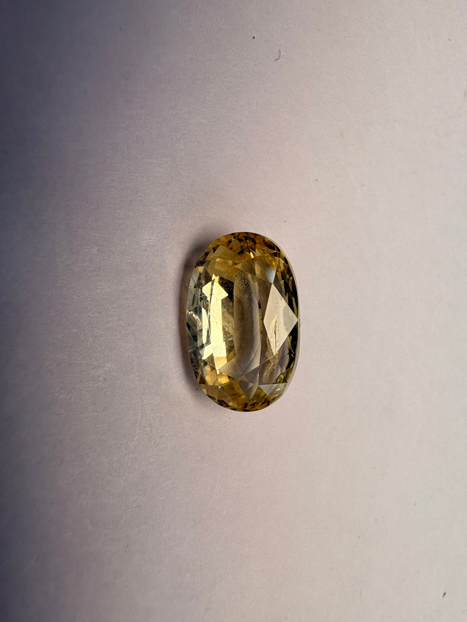 Yellow Sapphire 5.52 carat YSR-62 alternate face-up view