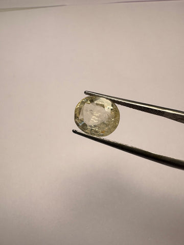 Yellow Sapphire 3.18 carat YSR-63 front view