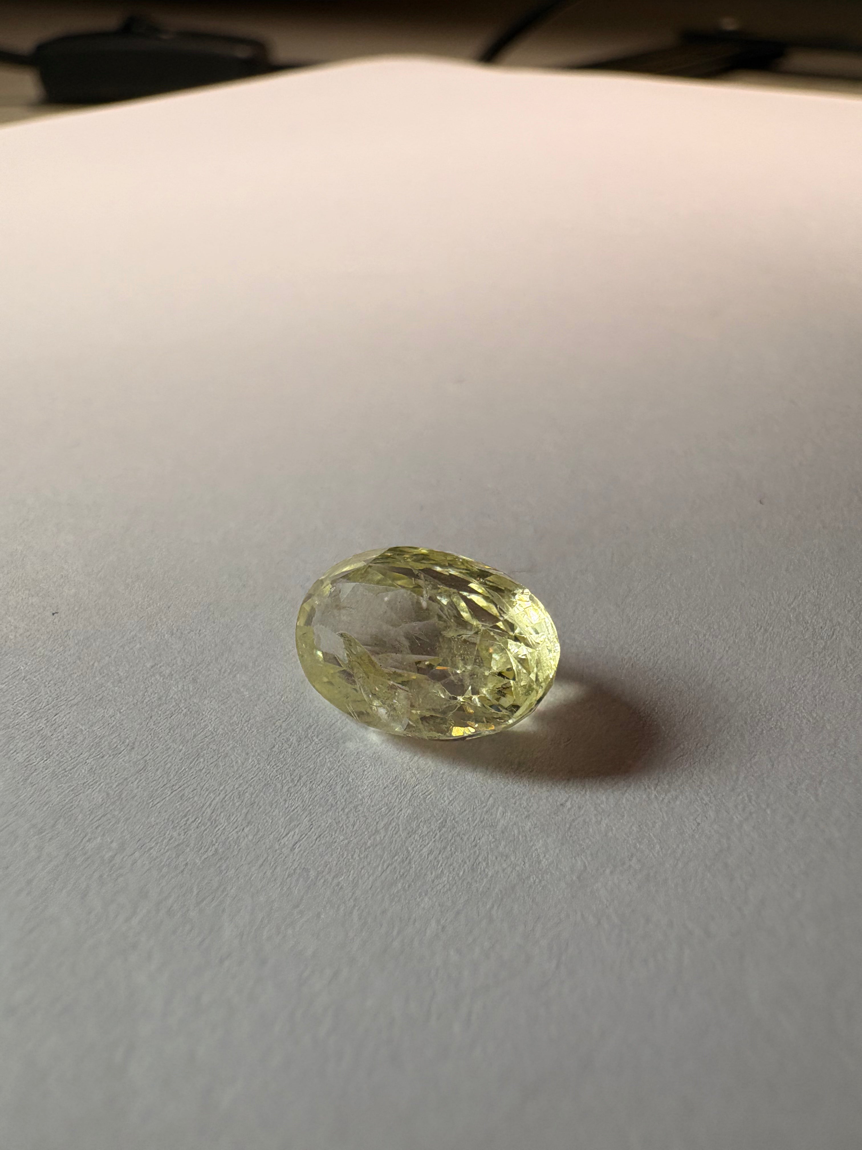 Yellow Sapphire 5.48 carat YSR-75 detail view 8